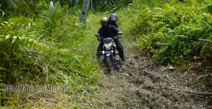 Kondisi salah satu jalan di Kabupaten Tanjung Jabung Timur