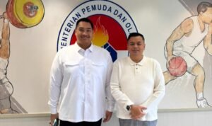 Ketua DPRD Kota Jambi Kemas Faried Alfarelly bersama Menteri Pemuda dan Olahraga Dito Ariotedjo