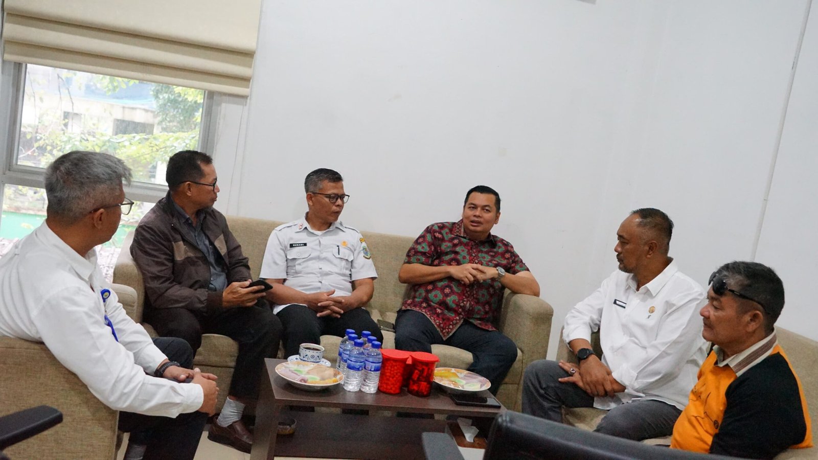 Pertemuan Ketua DPRD Kota Jambi Kemas Faried Alfarelly dengan pihak PUPR Provinsi Jambi