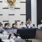 Audiensi asosiasi honorer dengan pimpinan dan anggota DPRD Provinsi Jambi