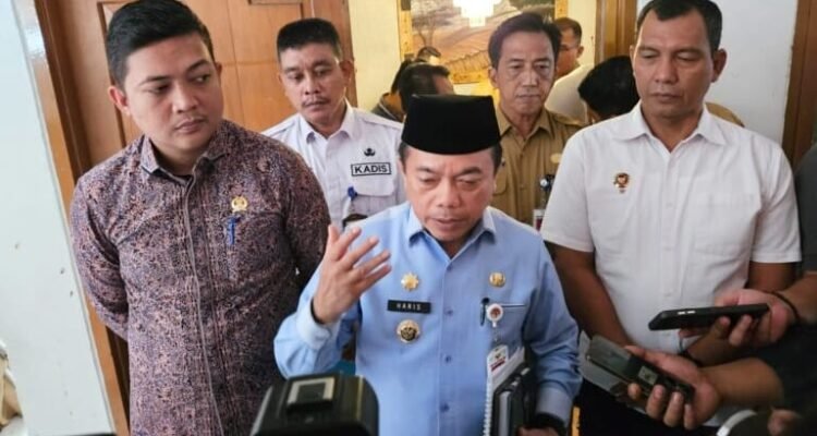 Gubernur Jambi Al Haris bersama Ketua Hiswana Migas Jambi Hafiz Fattah