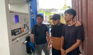 Pelaku saat diamankan petugas Polda Jambi