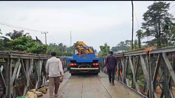 Uji coba jembatan bailey di jalinsum, Kecamatan Jujuhan, Bungo