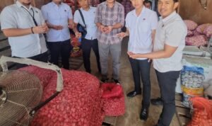 Subdit I Indagsi Ditreskrimsus Polda Jambi melakukan pemantauan stok harga bawang merah di distributor