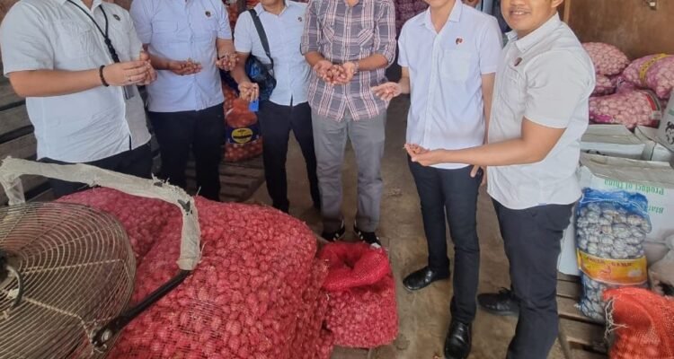 Subdit I Indagsi Ditreskrimsus Polda Jambi melakukan pemantauan stok harga bawang merah di distributor