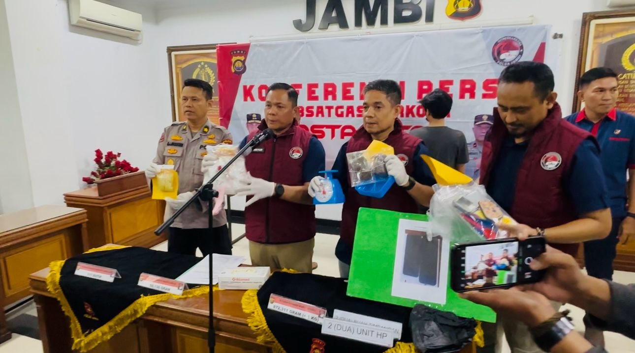 Barang bukti sabu, ganja dan ekstasi yang berhasil disita Ditresnarkoba Polda Jambi